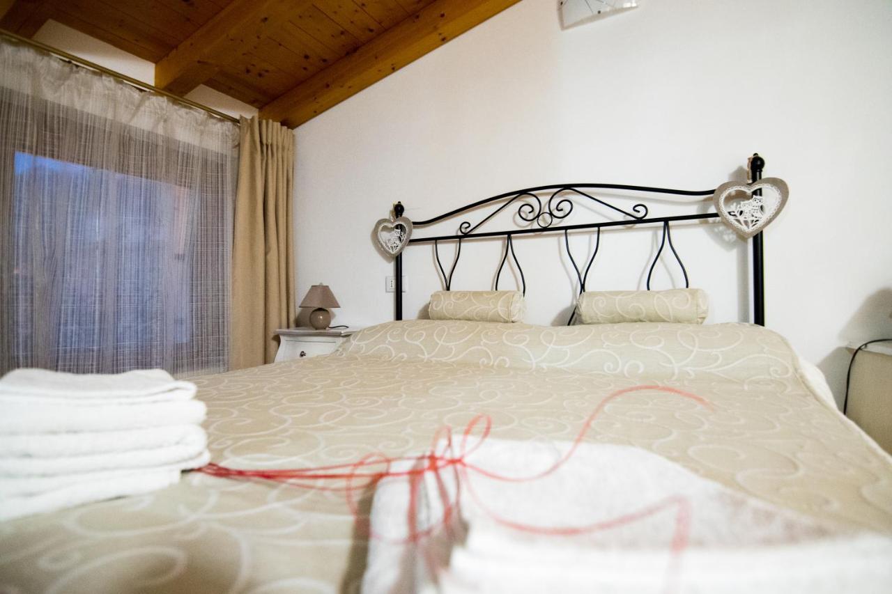 B&B Al Vicolo Di Mezzo Monzambano Exterior photo